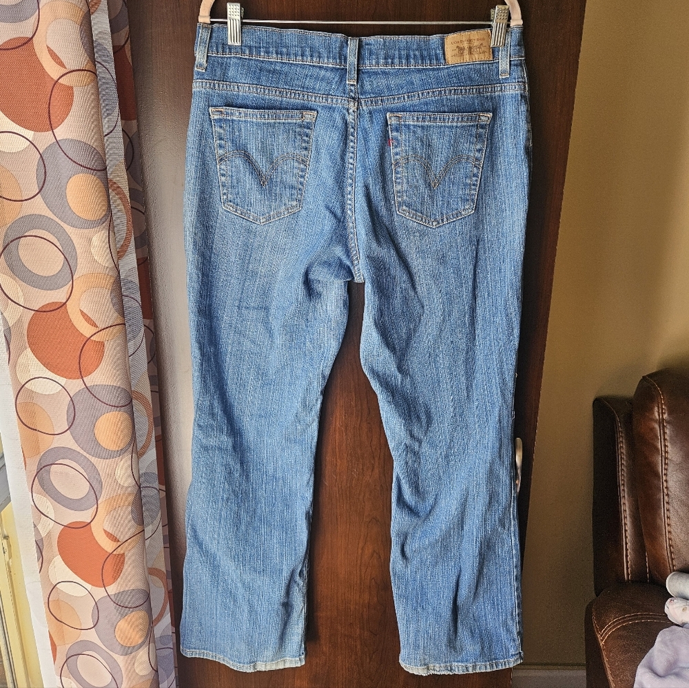 Levi's Relaxed Boot Cut 550 Jeans - Picture 2 of 9